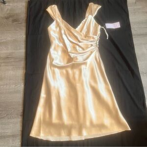 Bridal & Evening wear Mother of the bride Elegant Satin Dress in Champagne L
